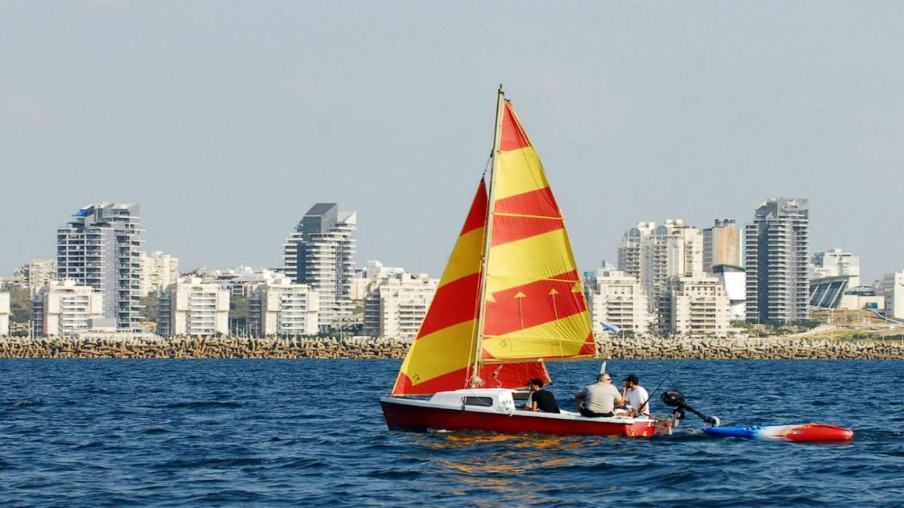 Ashdod City Center 2-Rooms Apartment, 15Min Walk To The Beach ภายนอก รูปภาพ